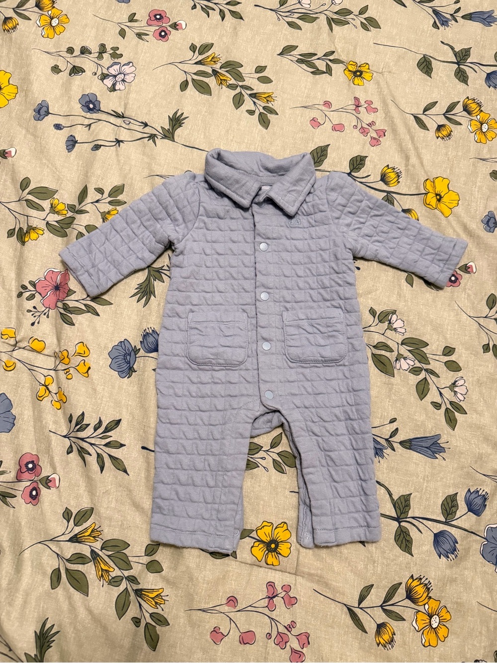 GAP Quilted One-Piece Bodysuit in Light Gray